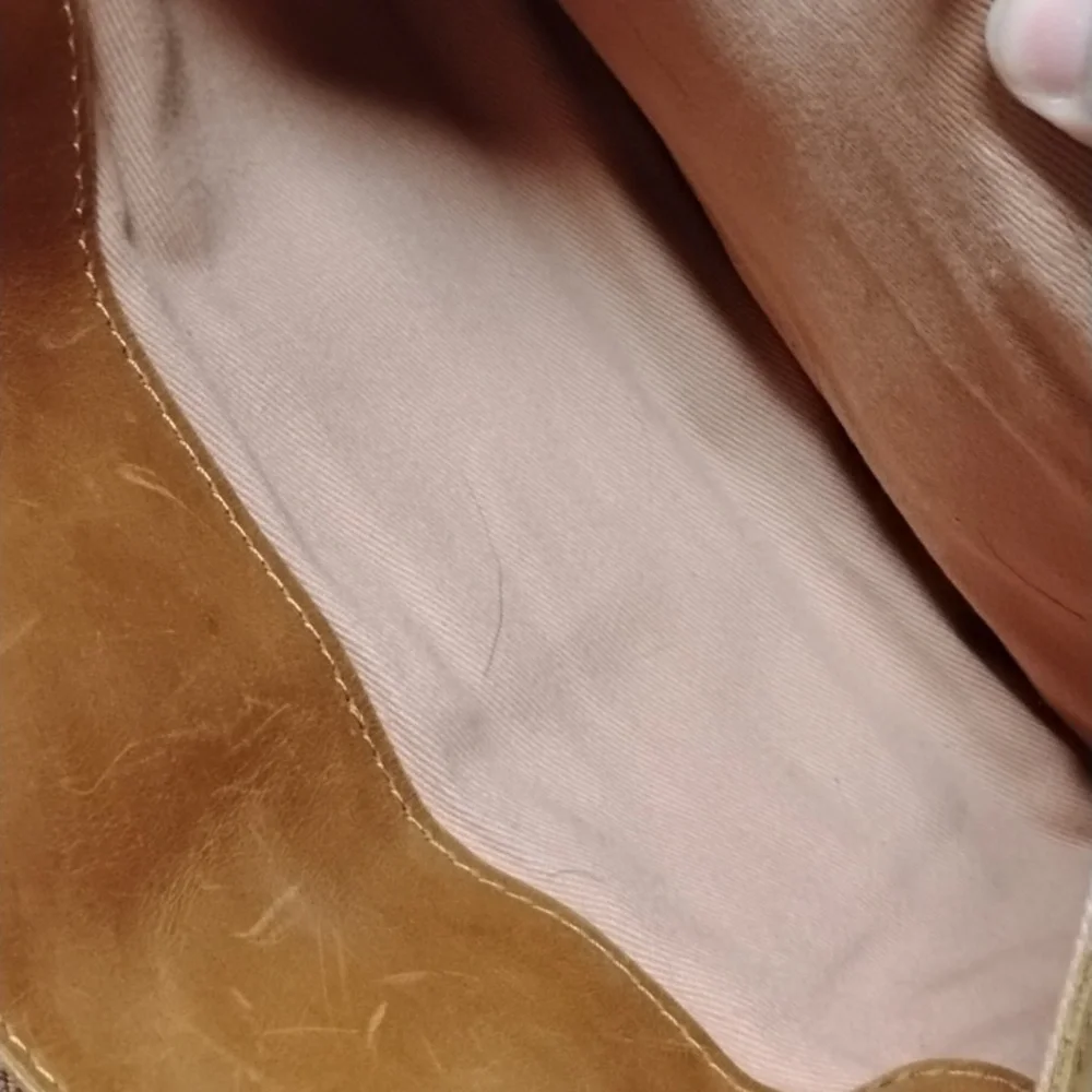 Able Tan Leather Shoulder Bag - Picture 4 of 9